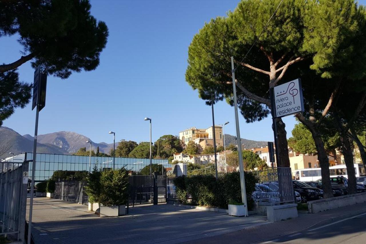 Riviera Palace Residence ロアーノ エクステリア 写真